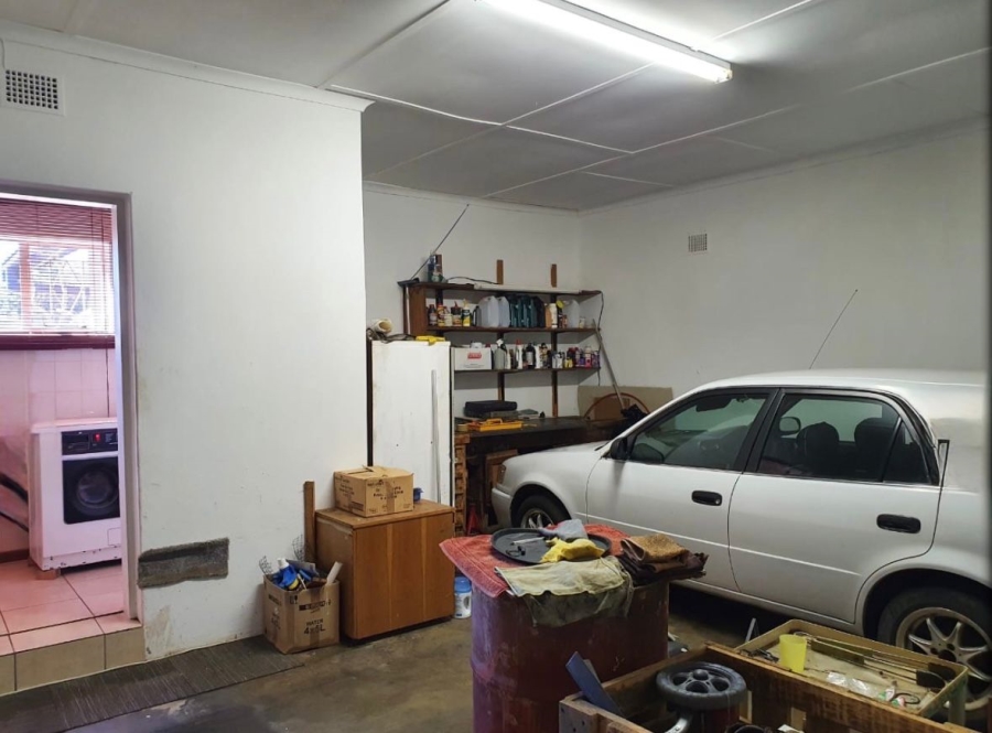 4 Bedroom Property for Sale in Flamwood North West